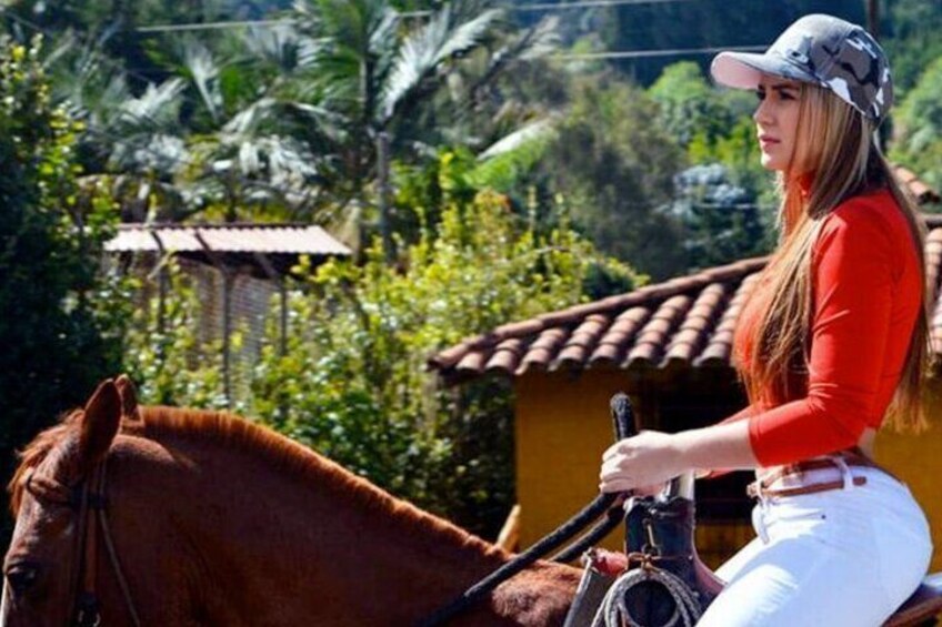 Medellin: Horseback Riding Adventure (Wonderful Nature)