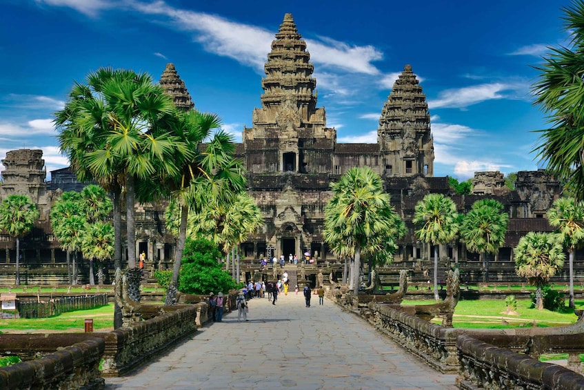 Siem Reap: Angkor Wat Private 1-Day Tour with Banteay Srey