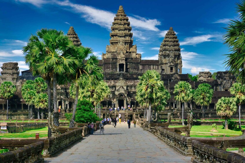 Siem Reap: Angkor Wat Private 1-Day Tour with Banteay Srey