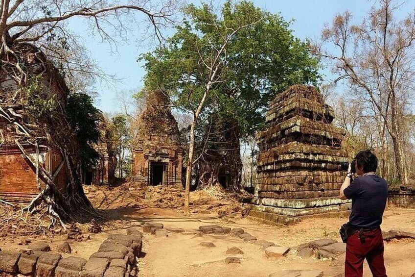 Private 18-Day Explore Cambodia Angkor Temple Seaside Small Group