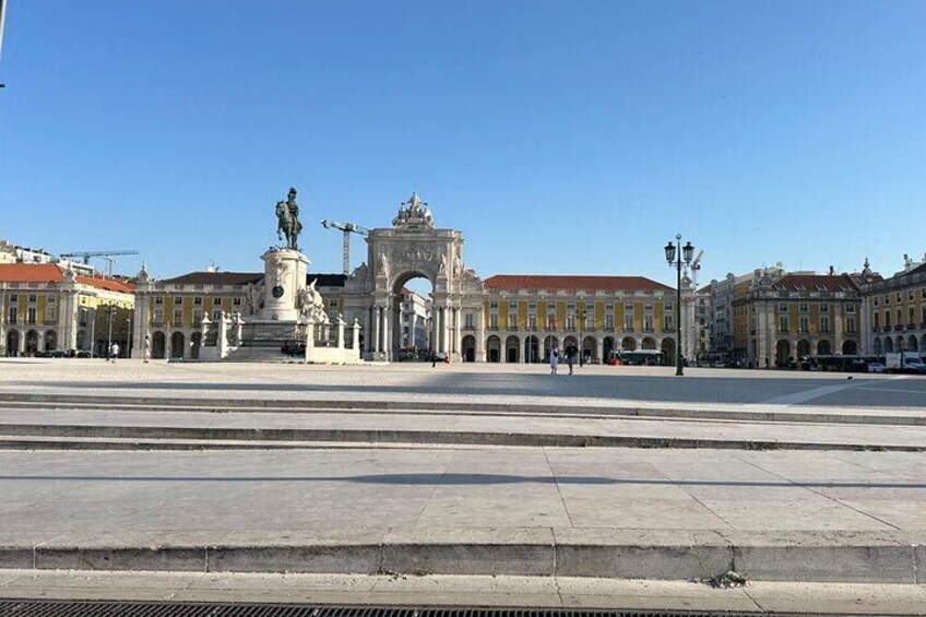 Lisbon private tour best city highlights in comfort 