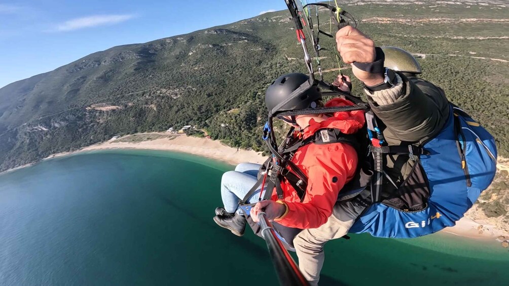 From Lisbon: Paragliding Adventure Tour