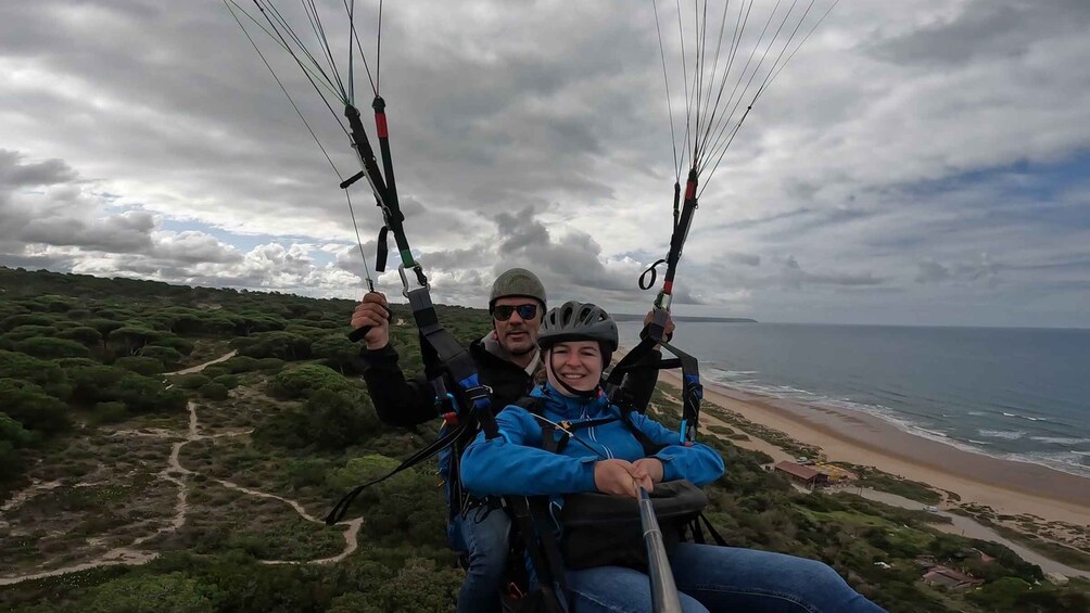 Picture 3 for Activity From Lisbon: Paragliding Adventure Tour