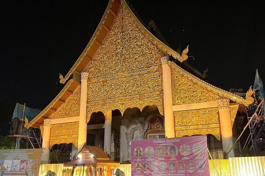 Chiangmai Temples and Market TukTuk Evening Night Tour