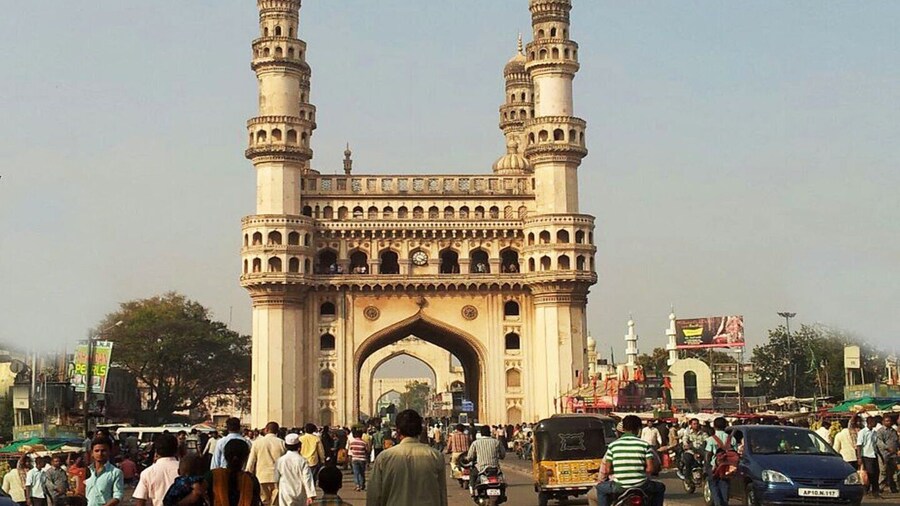 Hyderabad Private Tour with Charminar Mosque & Museum