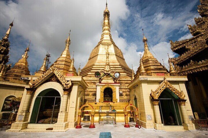 Sule Pagoda. 