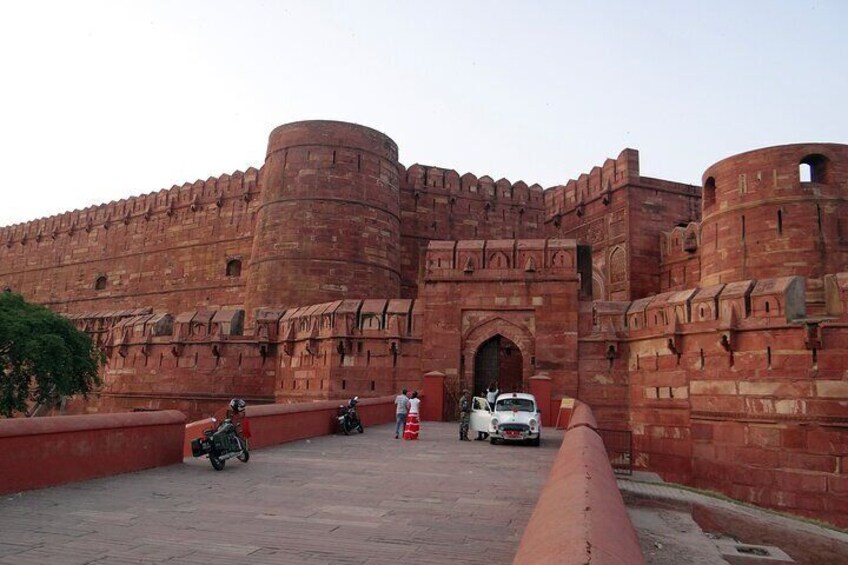 Agra Fort Tour