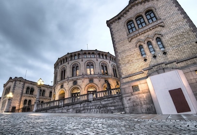 Tour a piedi di Oslo tra miti e leggende