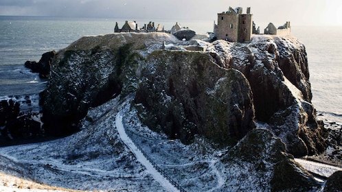 Dari Edinburgh: Tur Kastil Glamis dan Dunnottar dalam bahasa Italia