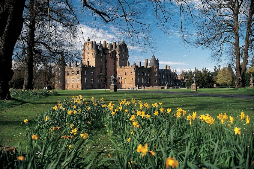 Picture 2 for Activity From Edinburgh: Glamis and Dunnottar Castles Tour in Italian