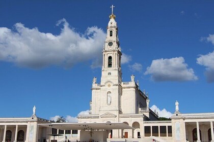 Central Portugal Top Attractions - Fátima, Nazaré & Óbidos