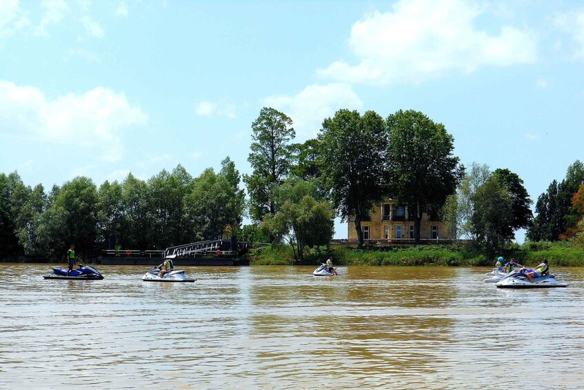 Picture 8 for Activity Bordeaux: Guided Jet Ski Tour