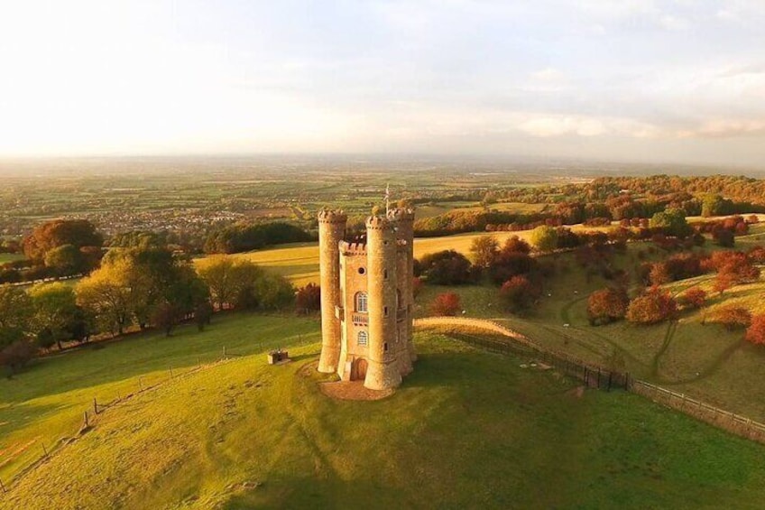 From London: The Cotswolds and Broadway Tower with Cream Tea 