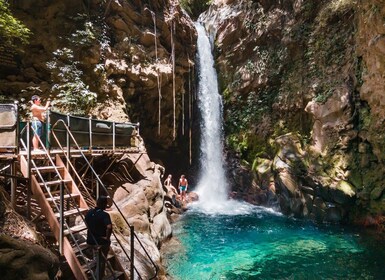 Tour a cavallo per la cascata di Oropéndola