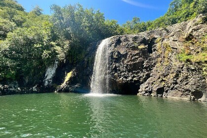 Exploring the 7 Cascades Waterfall Trail