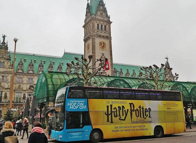 Picture 1 for Activity Hamburg: Hop-On Hop-Off Bus Tour Family Ticket