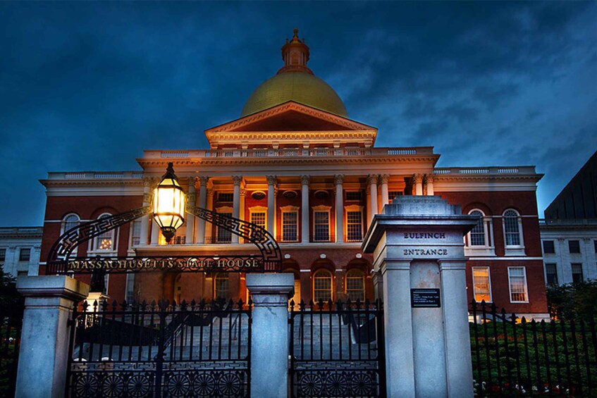 Picture 11 for Activity Boston: Ghost Tour