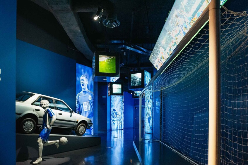 Picture 5 for Activity FC Porto: Museum & Stadium Tour