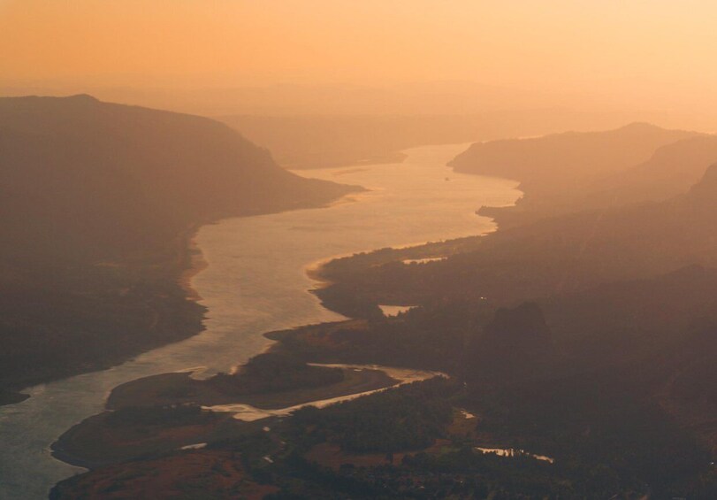 Picture 2 for Activity Portland: Private Columbia Gorge Waterfalls Scenic Air Tour