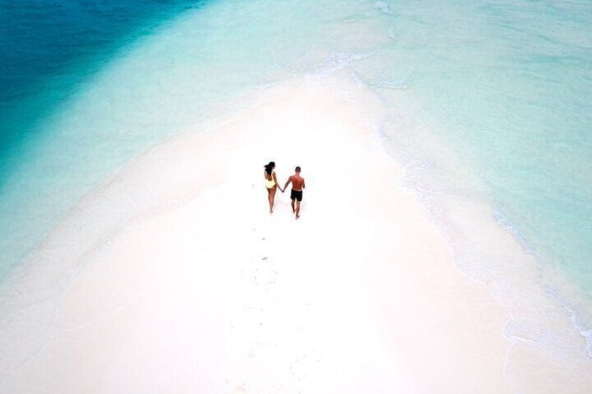 2-Hour Private Snorkelling in Maldives 