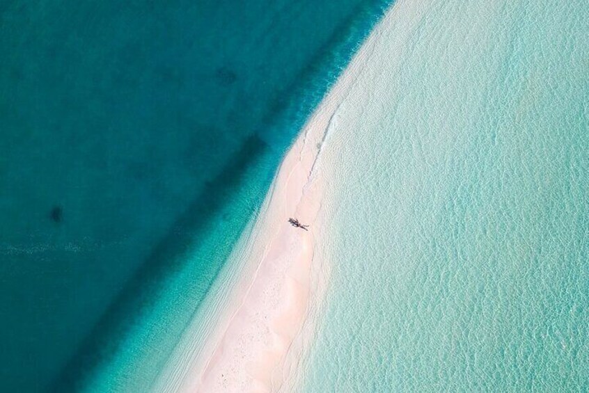 2-Hour Private Snorkelling in Maldives 