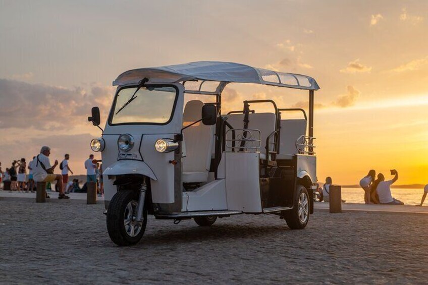 Private City and Wine Tour in Zadar with Eco Tuk Tuk