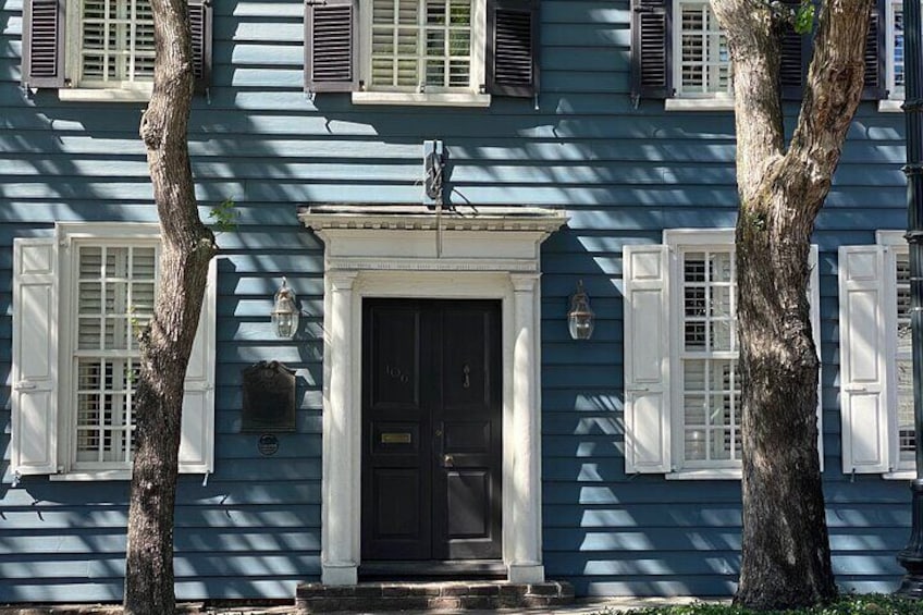 Myths and Monsters Walking Tour in Charleston