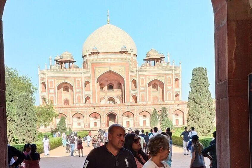 Delhi's historical 7 hours experience tour