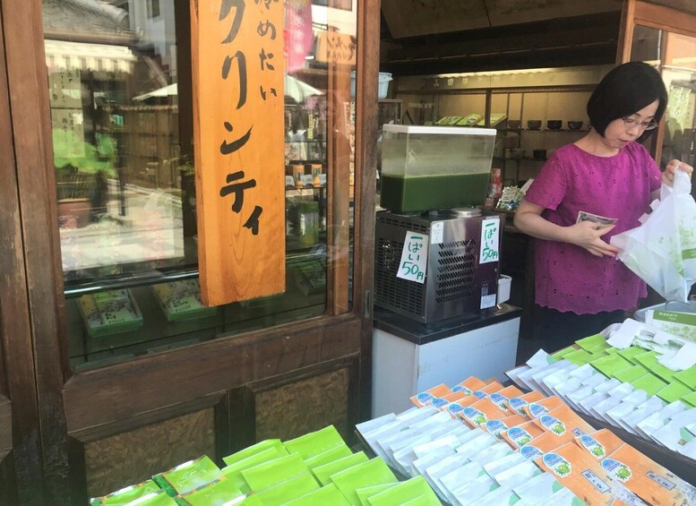 Picture 8 for Activity Uji: Green Tea Tour with Byodoin and Koshoji Temple Visits