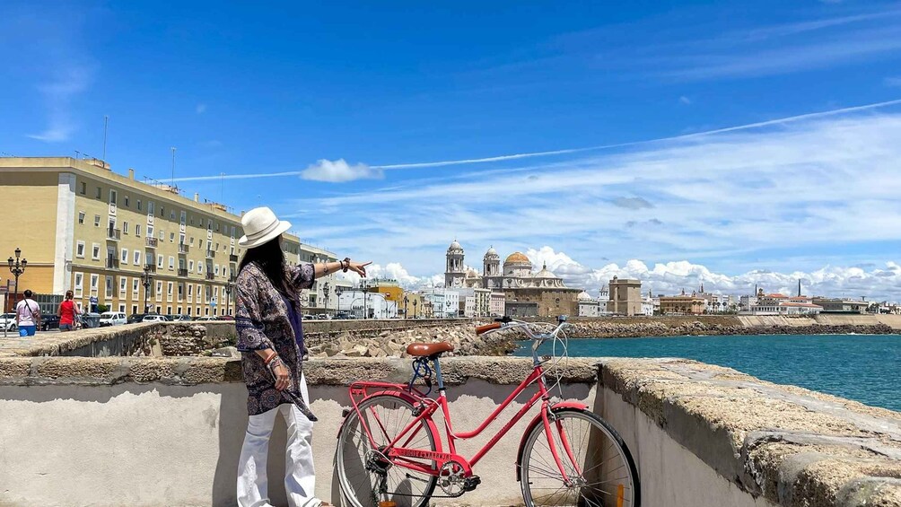 Picture 6 for Activity Cadiz: City Bike Tour