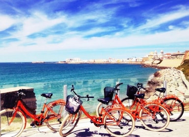 Cadiz: City Bike Tour