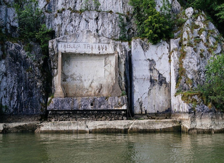 Picture 3 for Activity Belgrade: Iron Gate National Park Tour with 1-Hour Speedboat