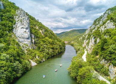 Belgrado: Visita al Parque Nacional de la Puerta de Hierro con lancha rápid...