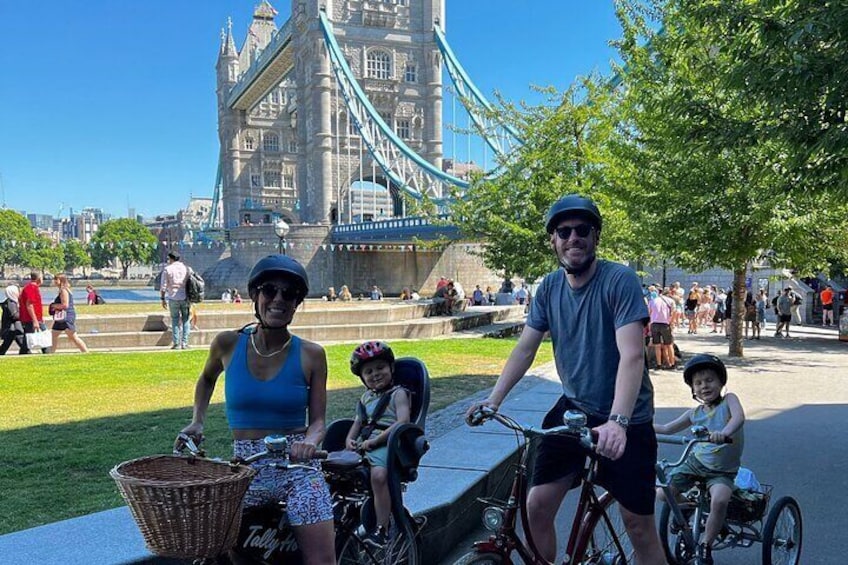 Discover the best of London by bike