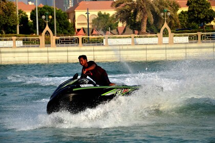 Abu Dhabi 1-times jetski-udlejning