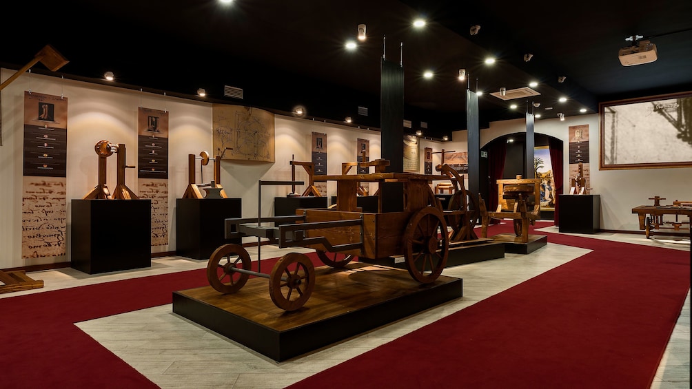 Gallery of different inventions at Da Vinci exhibit