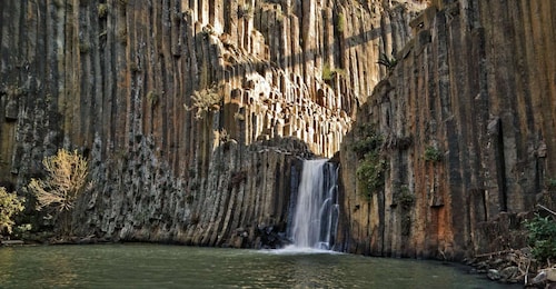 จากเม็กซิโกซิตี้: Basaltic Prisms และ Real del Monte Tour