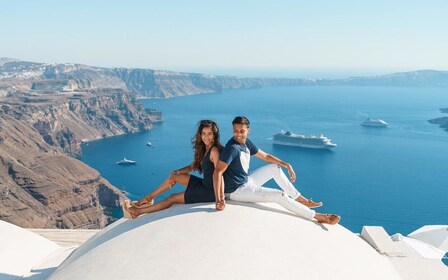 Santorini: Private Customisable Car Tour with a Local Guide