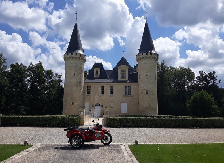 Picture 9 for Activity From Bordeaux: Médoc Vineyard and Chateau Tour by Sidecar