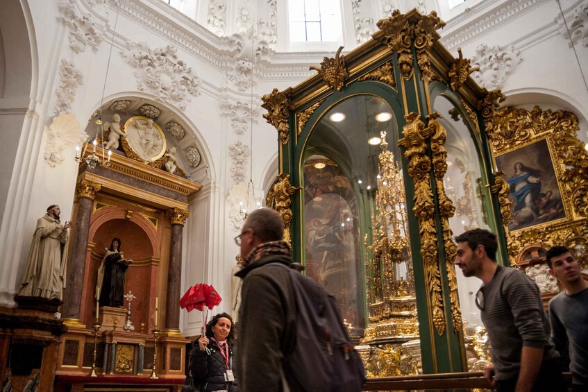 Picture 9 for Activity Córdoba: Skip-the-Line Great Mosque-Cathedral History Tour