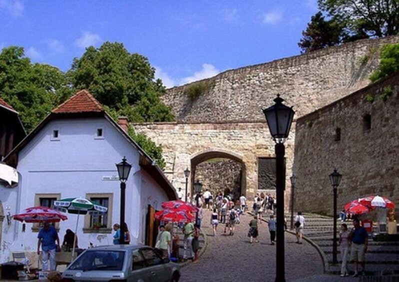 Picture 1 for Activity From Budapest: Guided Tour of Eger with Wine Tasting