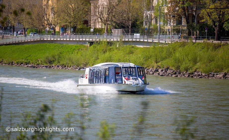 Picture 2 for Activity Salzburg: Cruise, Dinner & Fortress Concert