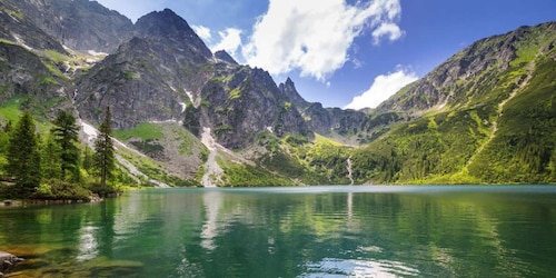 Krakovasta: Morskie Oko -järven kiertoajelu Tatra-vuoristossa.