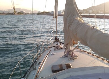 Lunchtime or Morning Sailing Private Charter Townsville