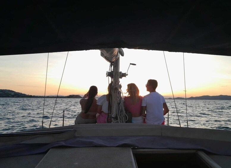 Picture 1 for Activity Lunchtime or Morning Sailing Private Charter Townsville