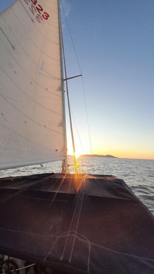 Picture 3 for Activity Townsville Lunchtime or Morning Sailing Private Charter