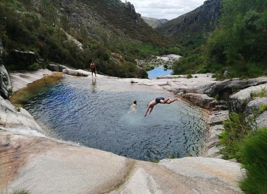 Von Porto aus: Wandern und Schwimmen im Gerês-Nationalpark