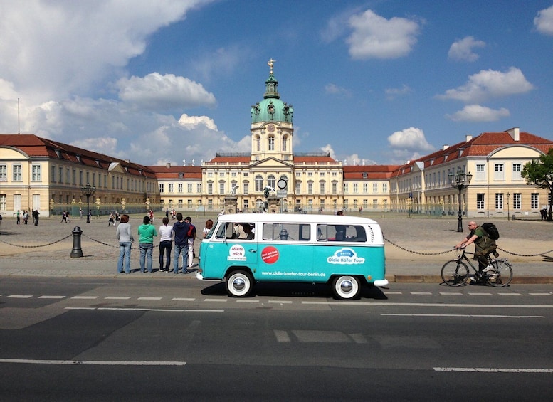 Picture 2 for Activity Berlin: 2-Hour Discovery Tour in a Volkswagen T2 Van