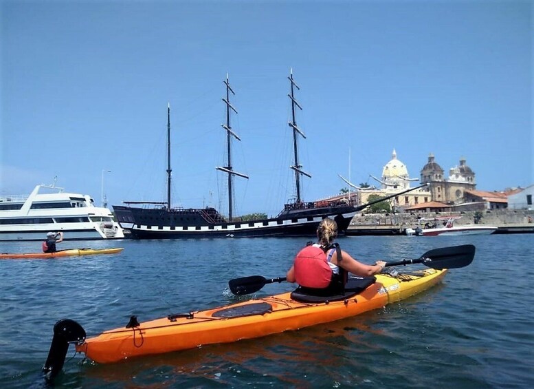 Picture 9 for Activity Cartagena: Walled City Kayak Tour