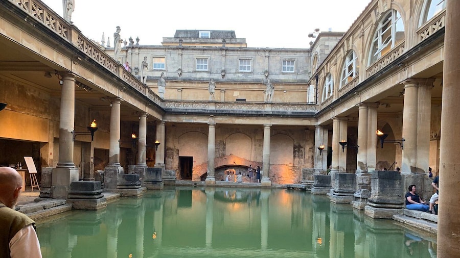 Bath: Guided City Walking Tour with Entry To The Roman Baths